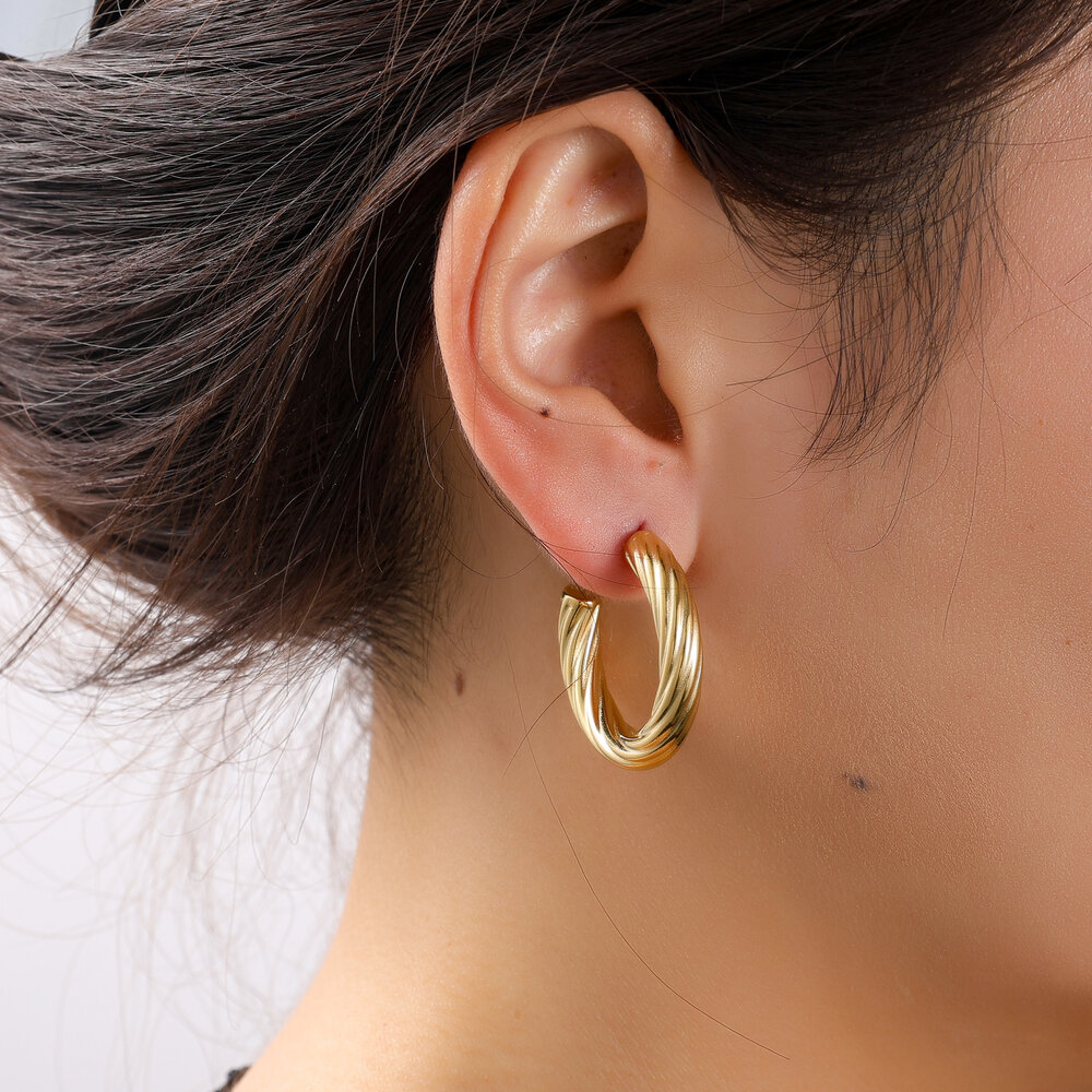 Twist Hoops &ndash; Gold
