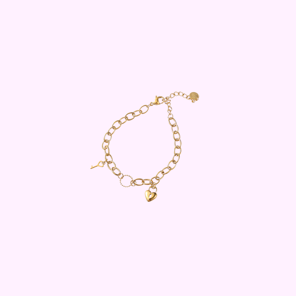 Locked in Love Bracelet &ndash; Gold