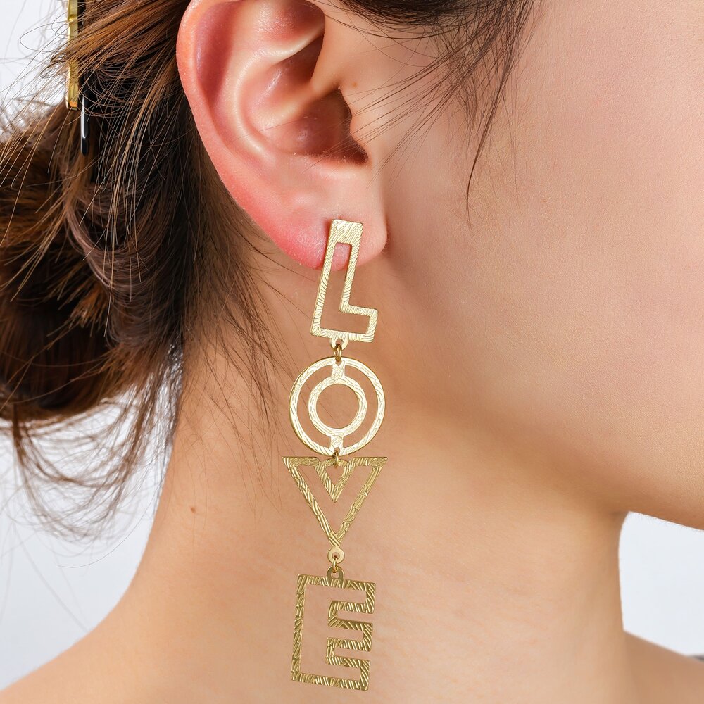 Bold Love Earring - Gold