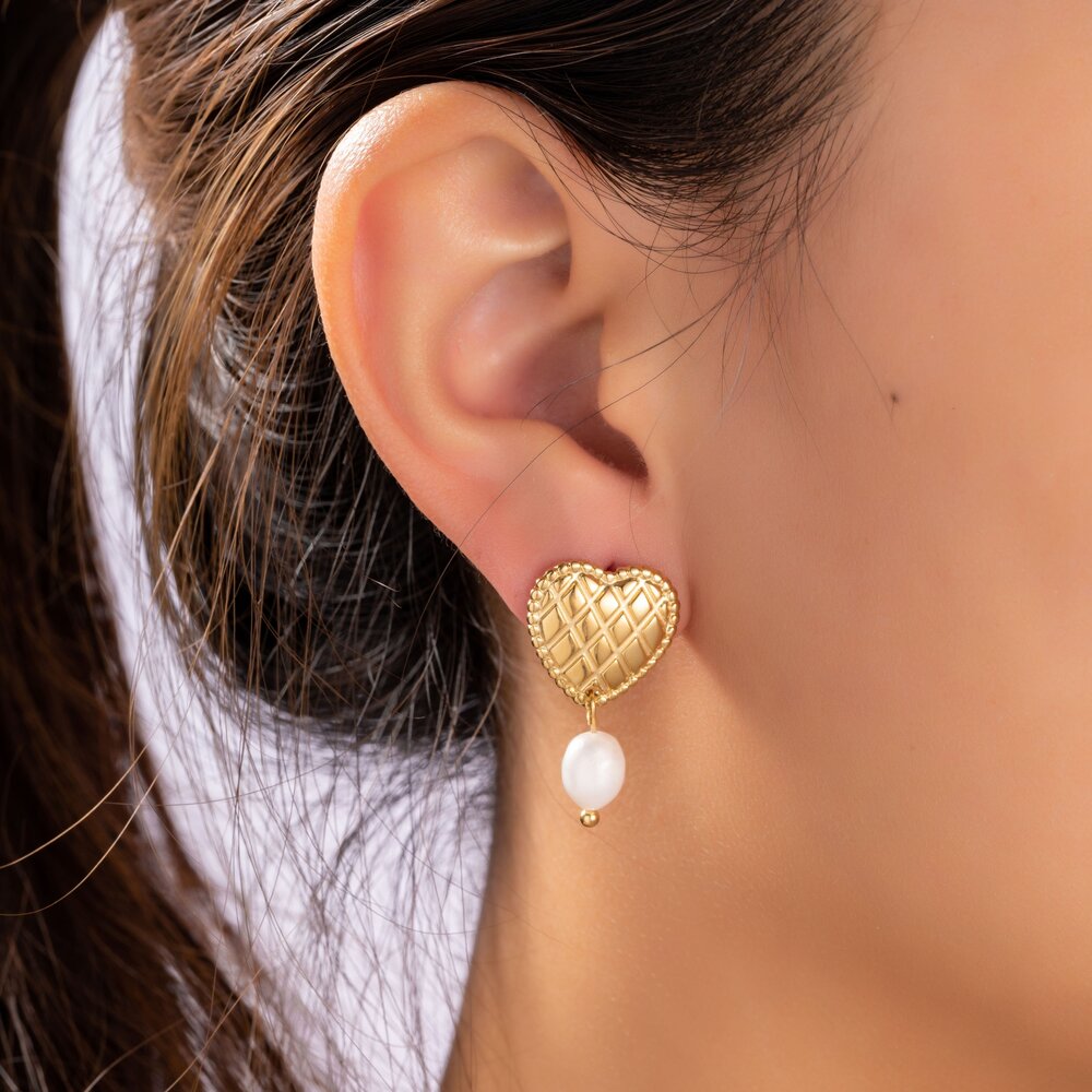 Woven Heart Stud - Gold