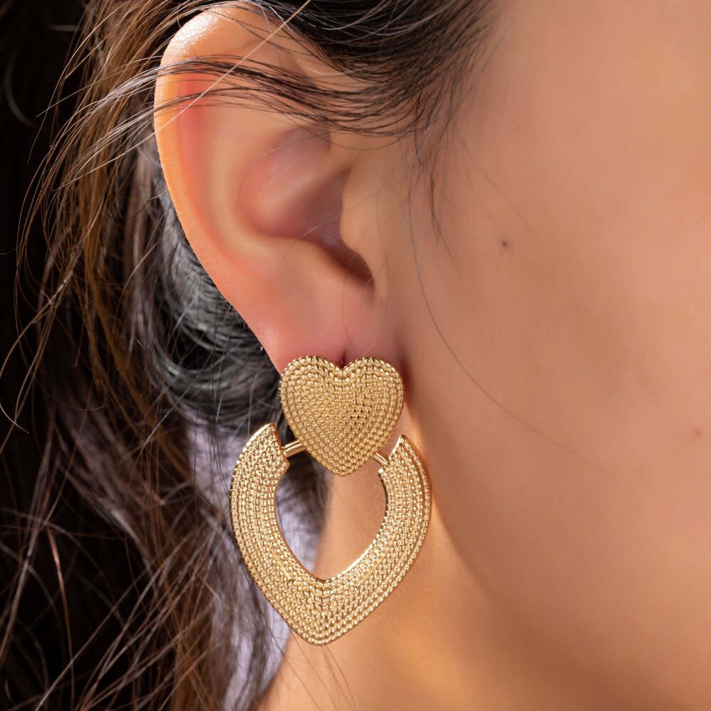 Falling Heart Earring - Gold