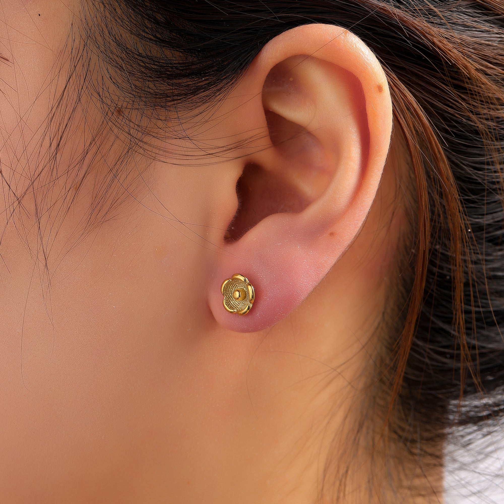 Textured Flower Stud – Gold